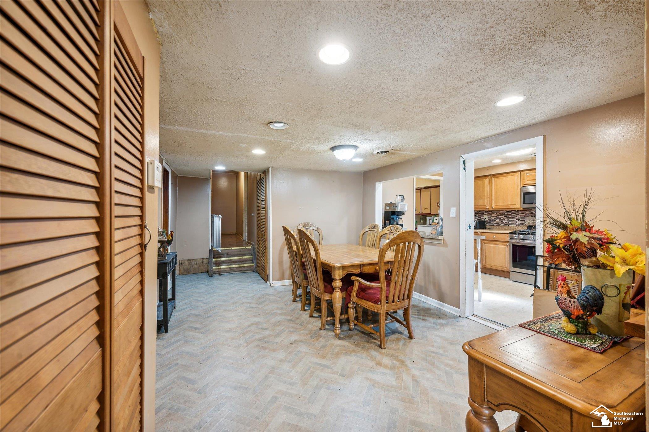 475 Carleton Rockwood Road Carleton, MI 48117 - Photo 11 of 24 50122274-10.JPG