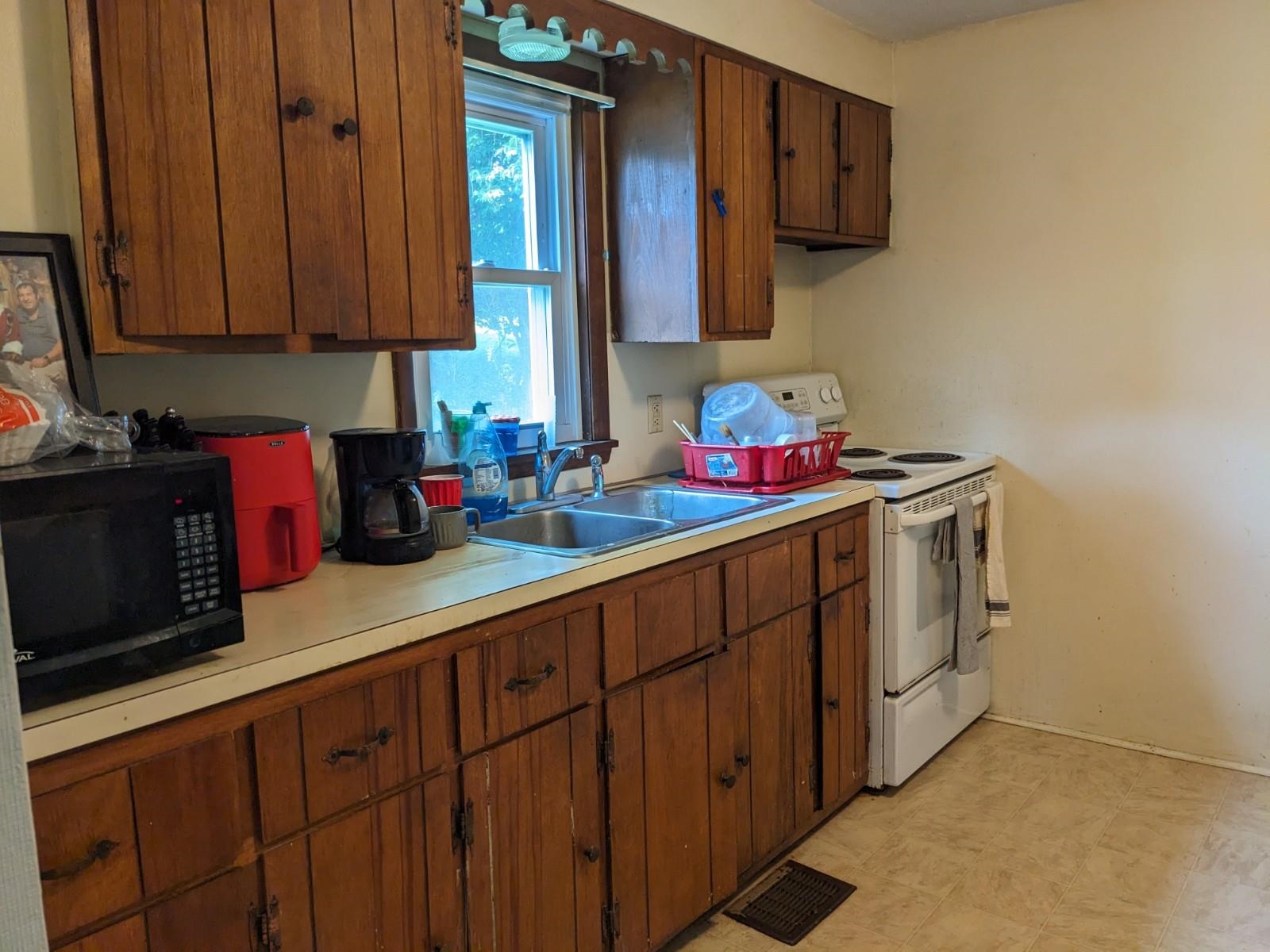 17 Jackson Avenue Rutland, VT 05701 - Photo 17 of 32