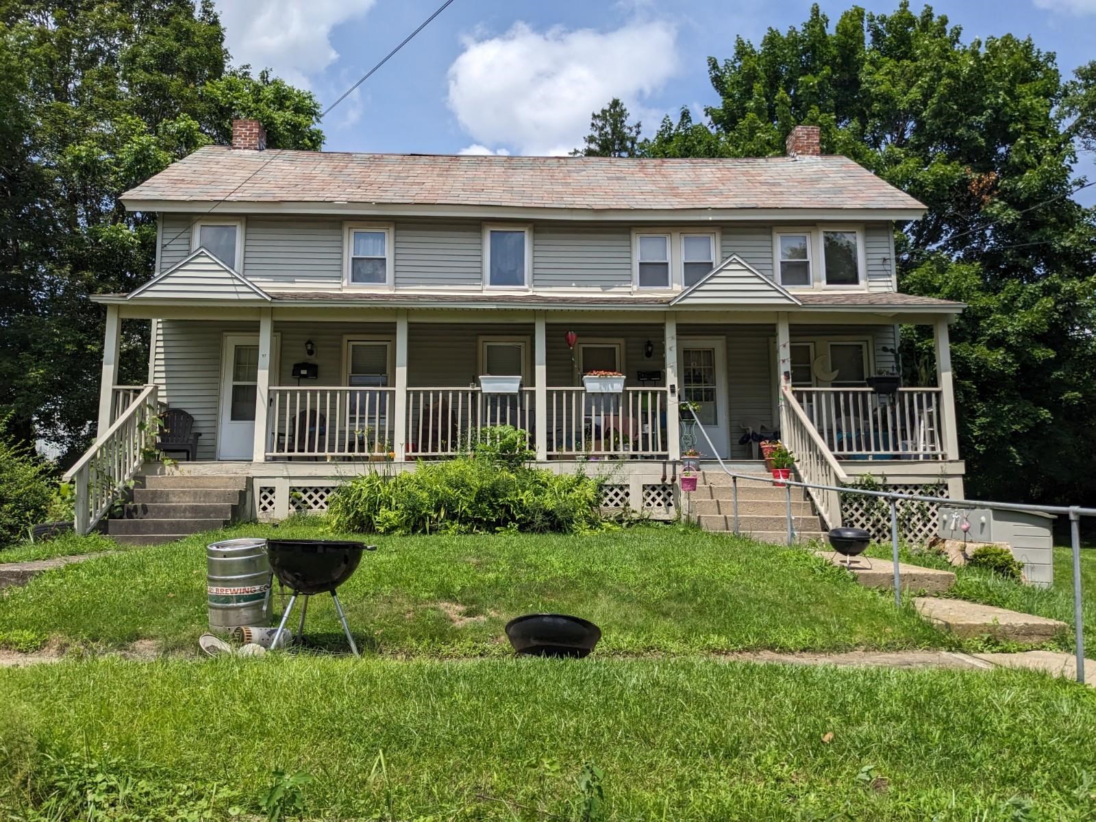17 Jackson Avenue Rutland, VT 05701 - Photo 2 of 32