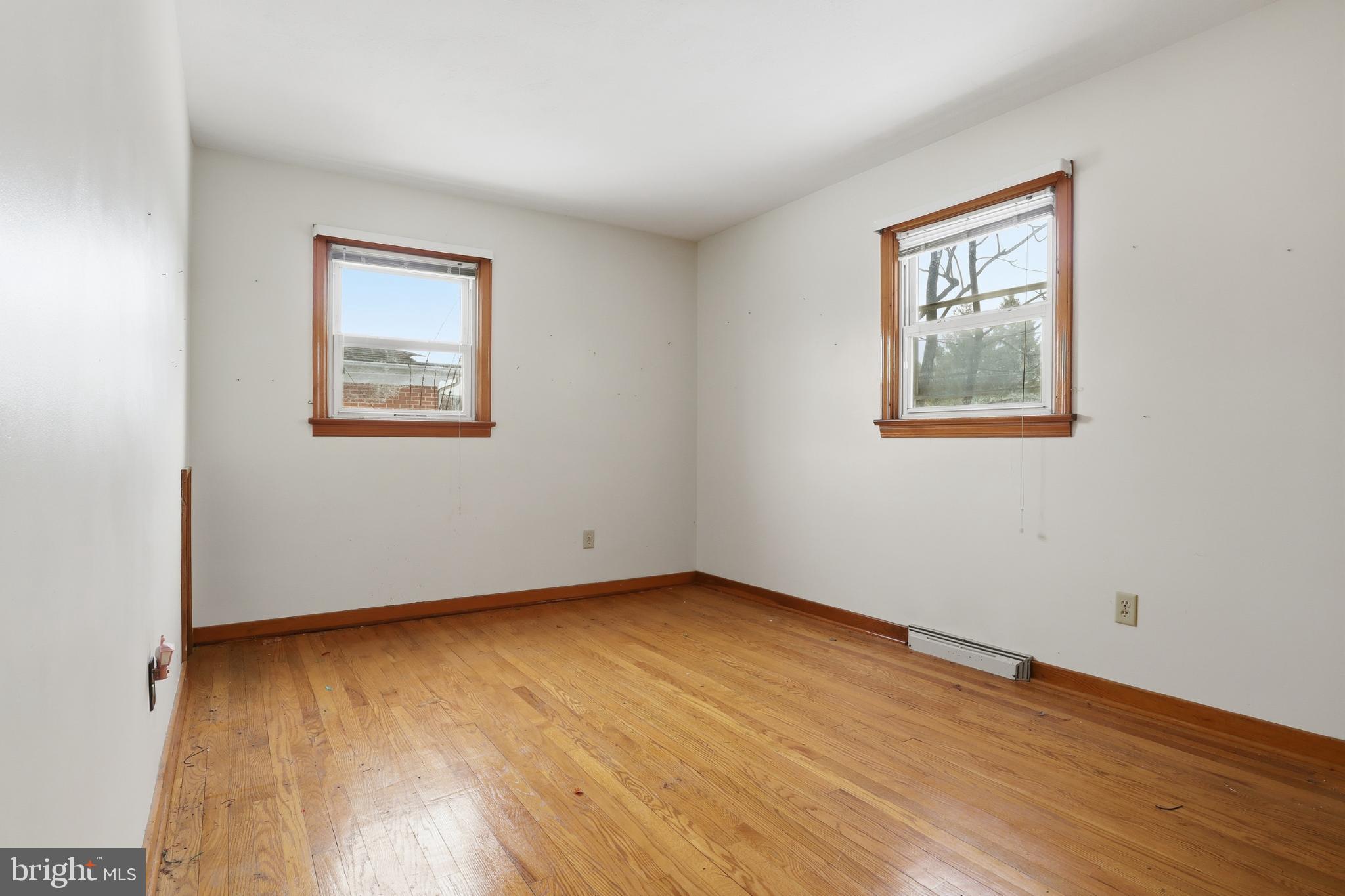 865 Taxville Road York, PA 17404 - Photo 18 of 40 Bright and airy room with natural light.