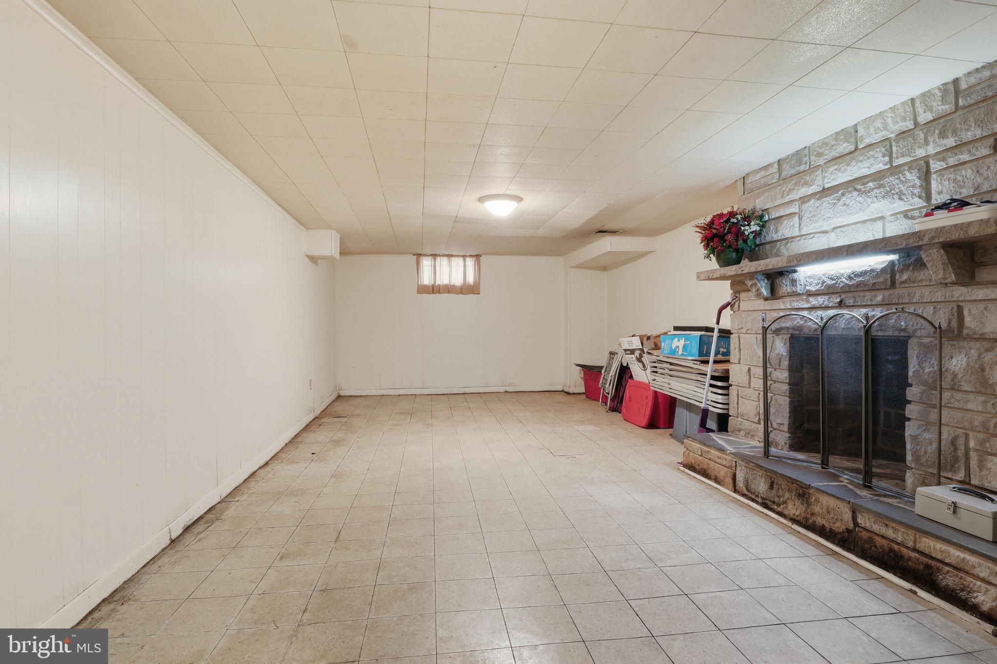 865 Taxville Road York, PA 17404 - Photo 27 of 40 Spacious basement ready for your vision.