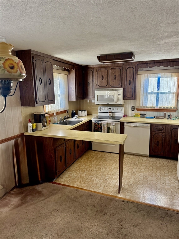 603 West Chestnut Street Brockton, MA 02301 - Photo 3 of 12