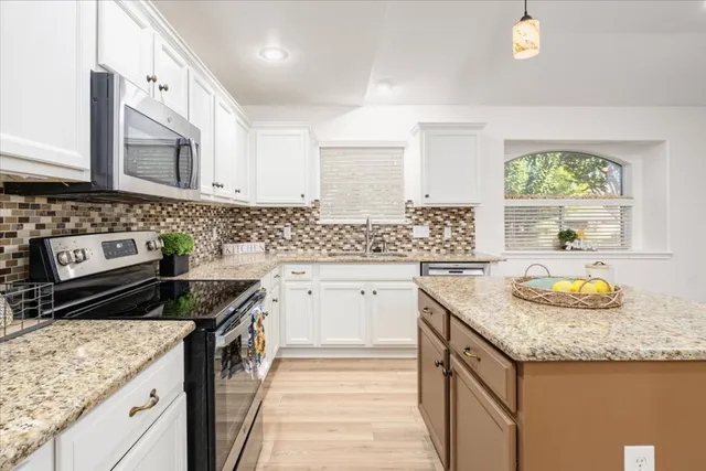 $425,000 | 270 Maribel Avenue, Buda, TX 78610