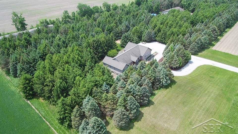 17267 Gratiot Road Hemlock, MI 48626 - Photo 4 of 42 31348692-3.JPG