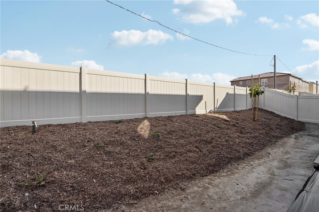2070 Meyer Lane Redlands, CA 92374 - Photo 41 of 44 a view of a garage