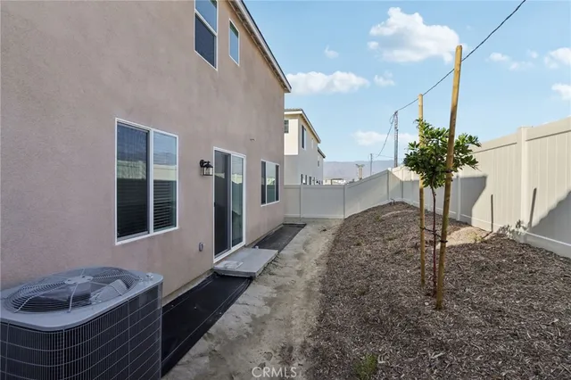 $722,327 | 2070 Meyer Lane, Redlands, CA 92374