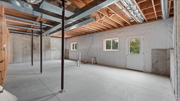 $947,000 | 13710 Airport, Ferryville, WI 54628