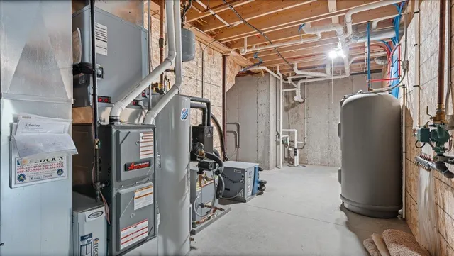 $947,000 | 13710 Airport, Ferryville, WI 54628