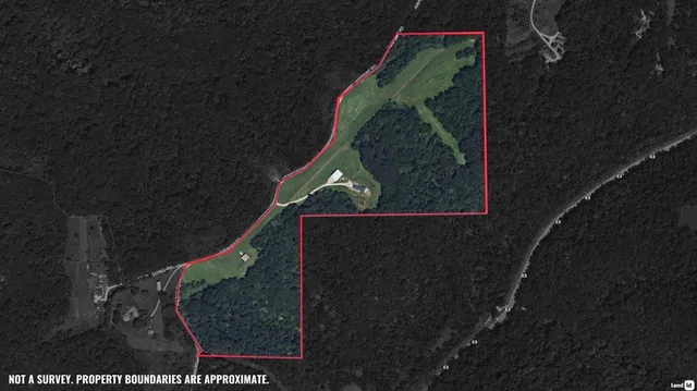 $947,000 | 13710 Airport, Ferryville, WI 54628