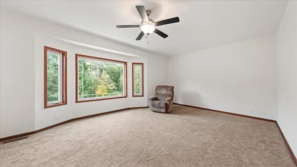 $947,000 | 13710 Airport, Ferryville, WI 54628