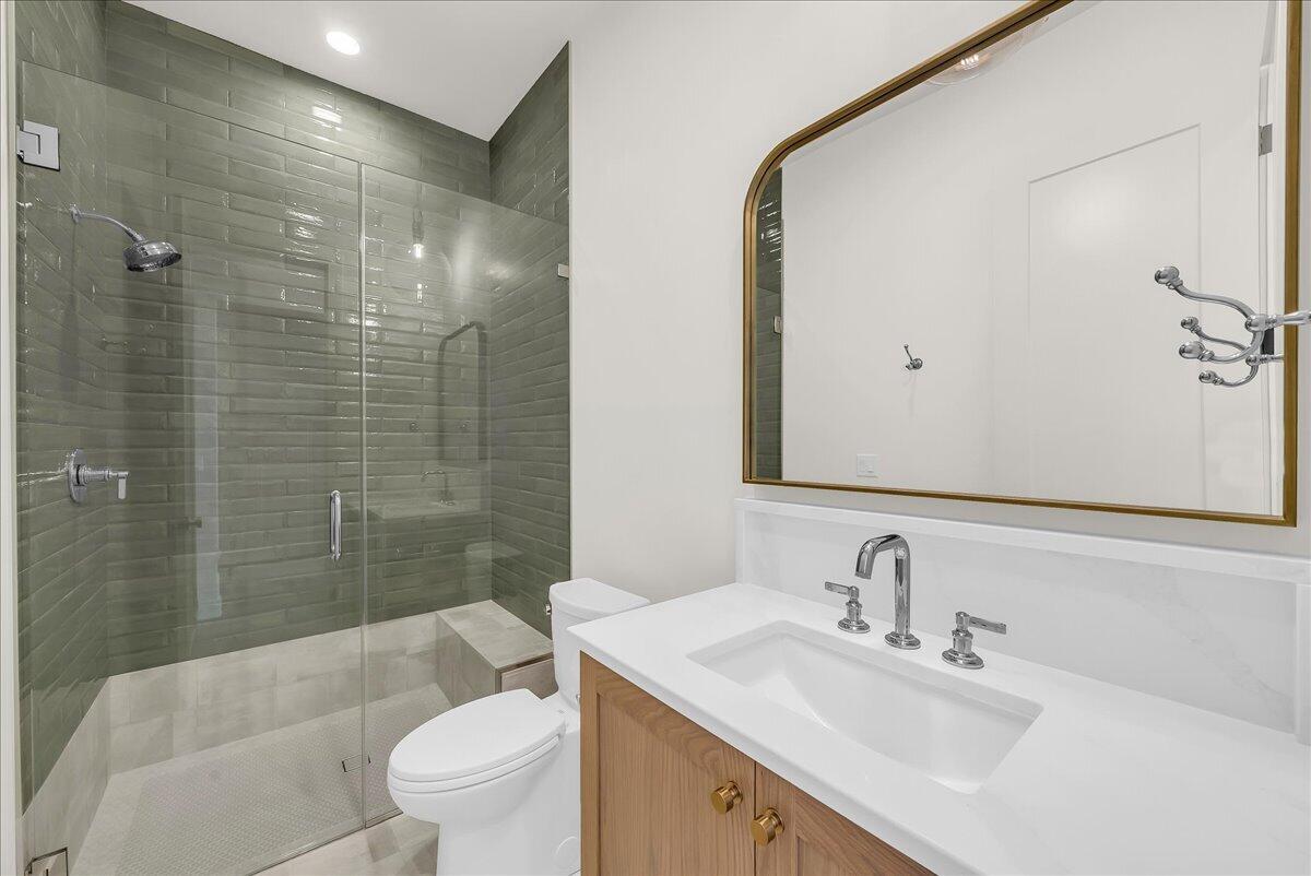 2072 South Pony Way Washington, UT 84780 - Photo 29 of 61 Guest Bathroom 3