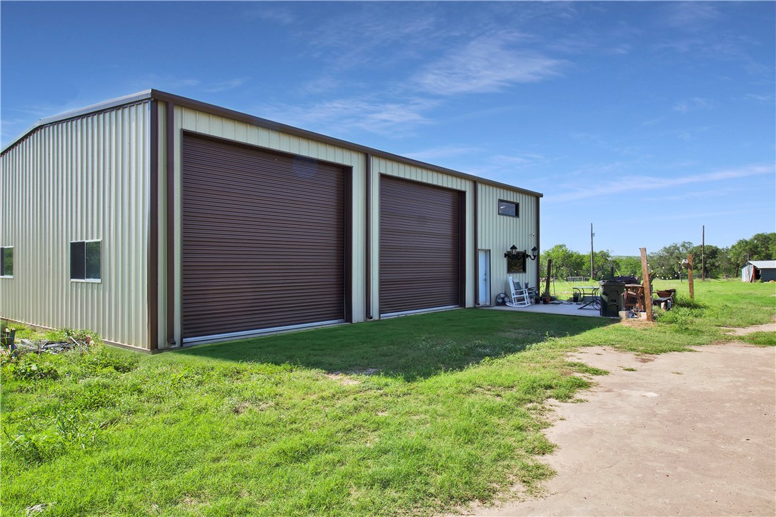 4552 Mineral Cemetery Road Beeville, TX 78102 - Photo 1 of 31