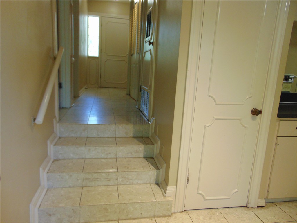 2516 Enfield Road, Unit 101 Austin, TX 78703 - Photo 10 of 19