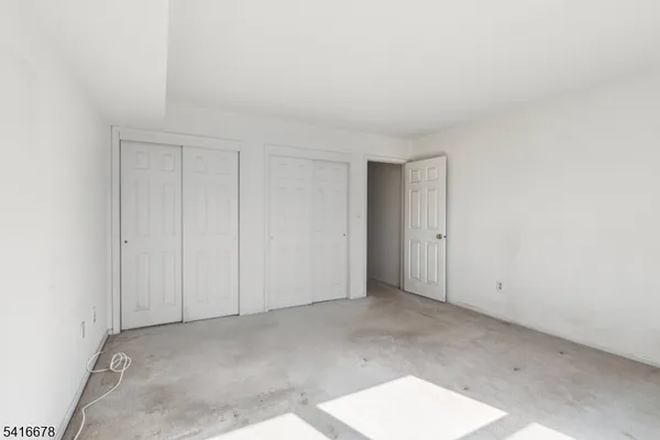 $295,000 | 45 Sunrise Drive, Gillette, NJ 07933