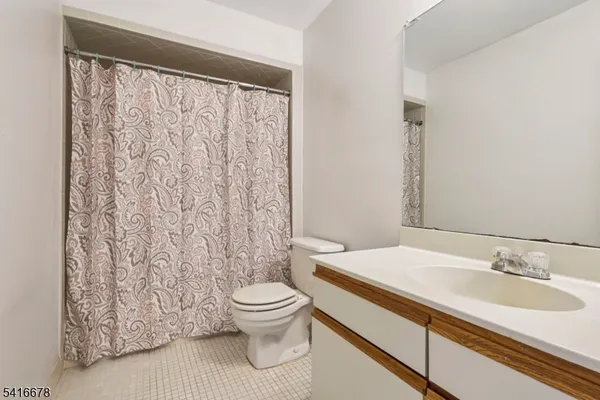 $295,000 | 45 Sunrise Drive, Gillette, NJ 07933