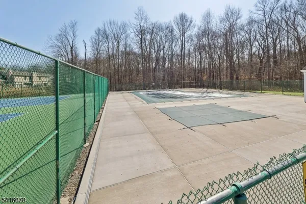 $295,000 | 45 Sunrise Drive, Gillette, NJ 07933