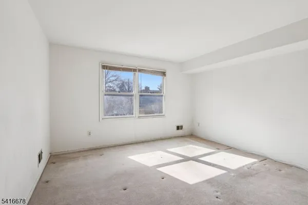 $295,000 | 45 Sunrise Drive, Gillette, NJ 07933