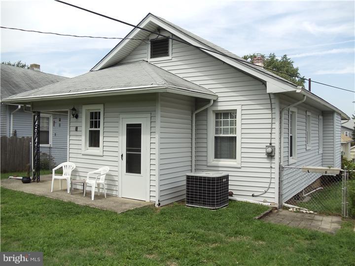 162 Yale Road Audubon, NJ 08106 - Photo 2 of 24