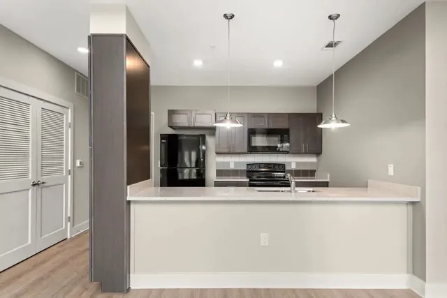 $1,060 | 1419 Rosa L Parks Boulevard, Nashville, TN 37208