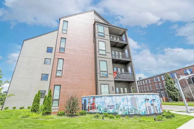 $1,060 | 1419 Rosa L Parks Boulevard, Nashville, TN 37208