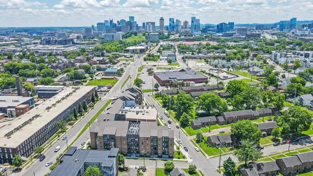 $1,060 | 1419 Rosa L Parks Boulevard, Nashville, TN 37208