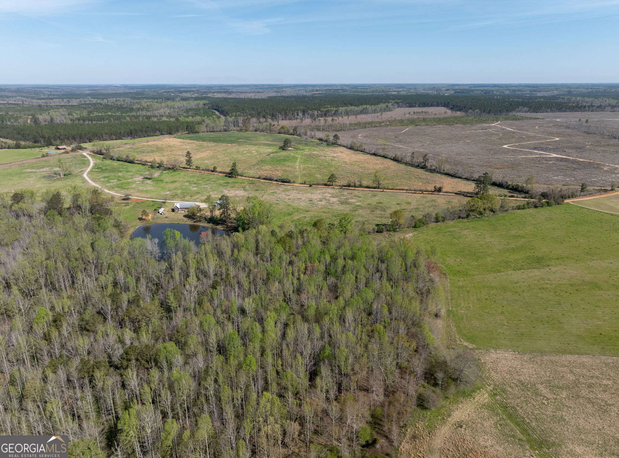 1725 Watermelon Road Tennille, GA 31089 - Photo 51 of 55 a view of an ocean and beach