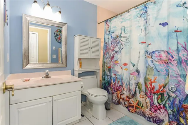 $675,000 | 5374 Southeast Running Oak Circle, Stuart, FL 34997