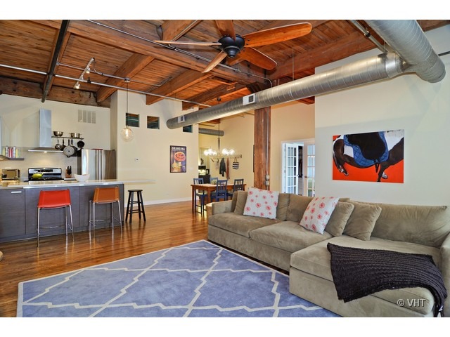 1017 West Washington Boulevard, Unit 4D Chicago, IL 60607 - Photo 3 of 11