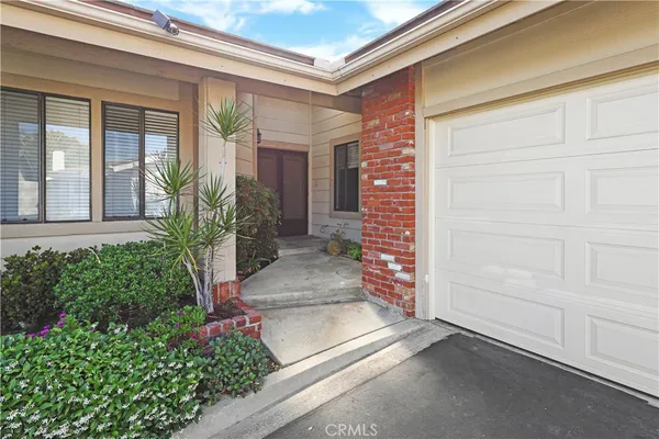 $3,400 | 14091 Dryden Lane, Santa Ana, CA 92705