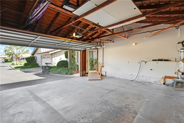 $3,400 | 14091 Dryden Lane, Santa Ana, CA 92705