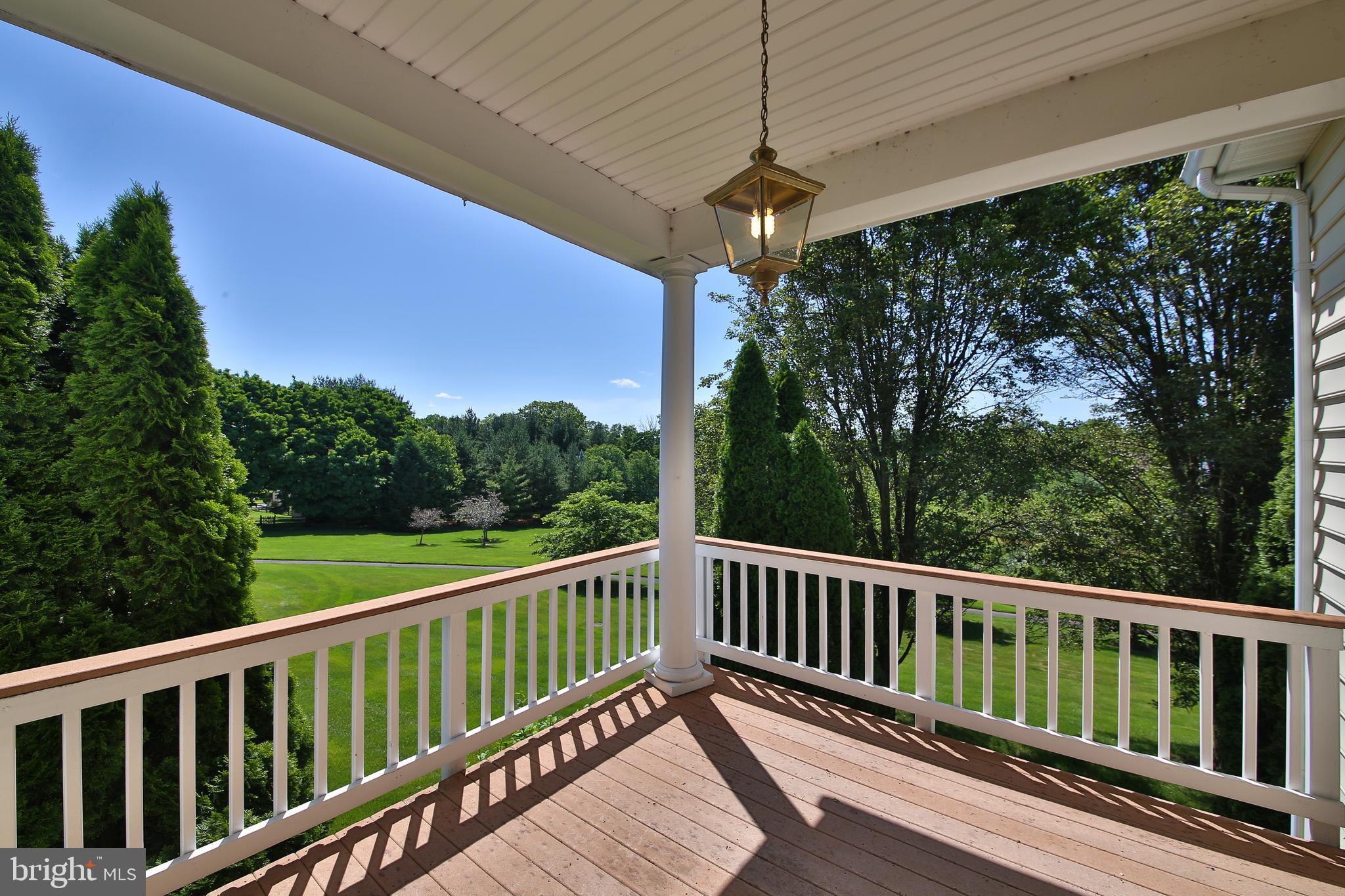 102 Sydney Road Southampton, PA 18966 - Photo 33 of 59 Elevated Deck
