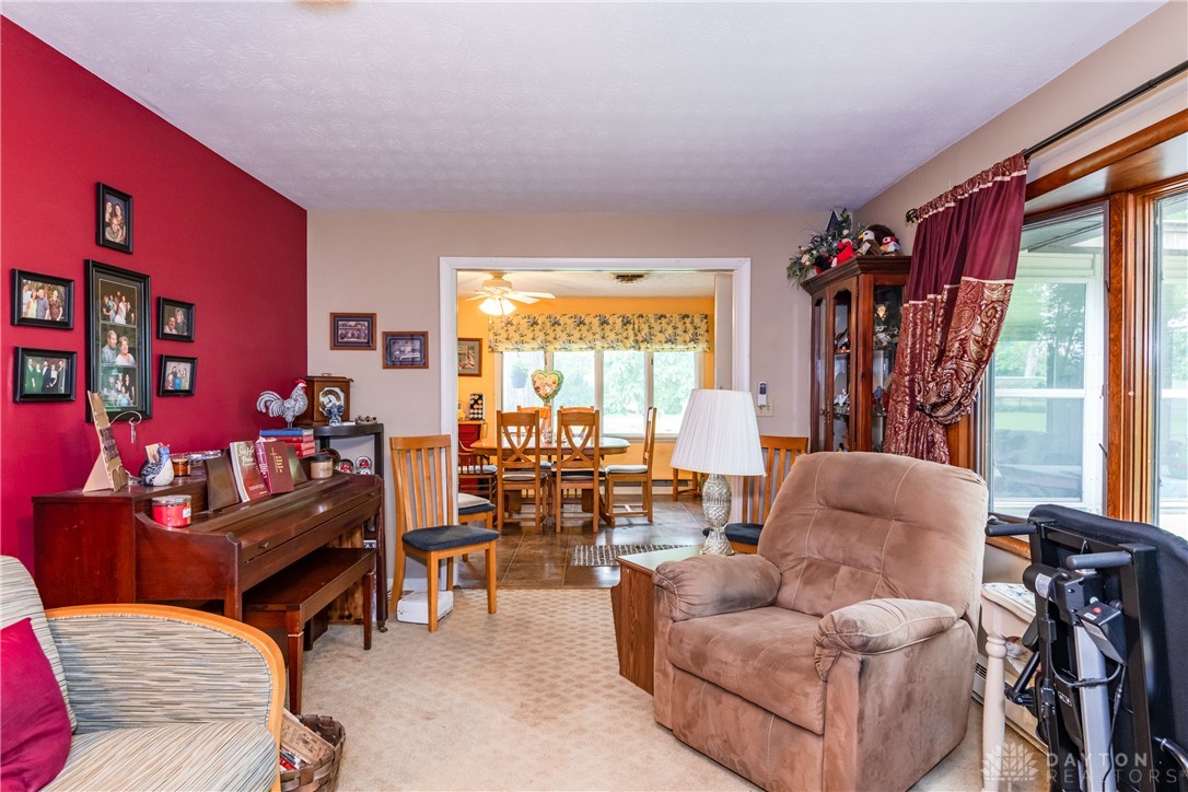 5049 West Enon Road Fairborn, OH 45324 - Photo 11 of 58