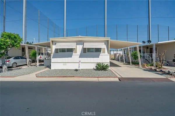 a house view with a outdoor space