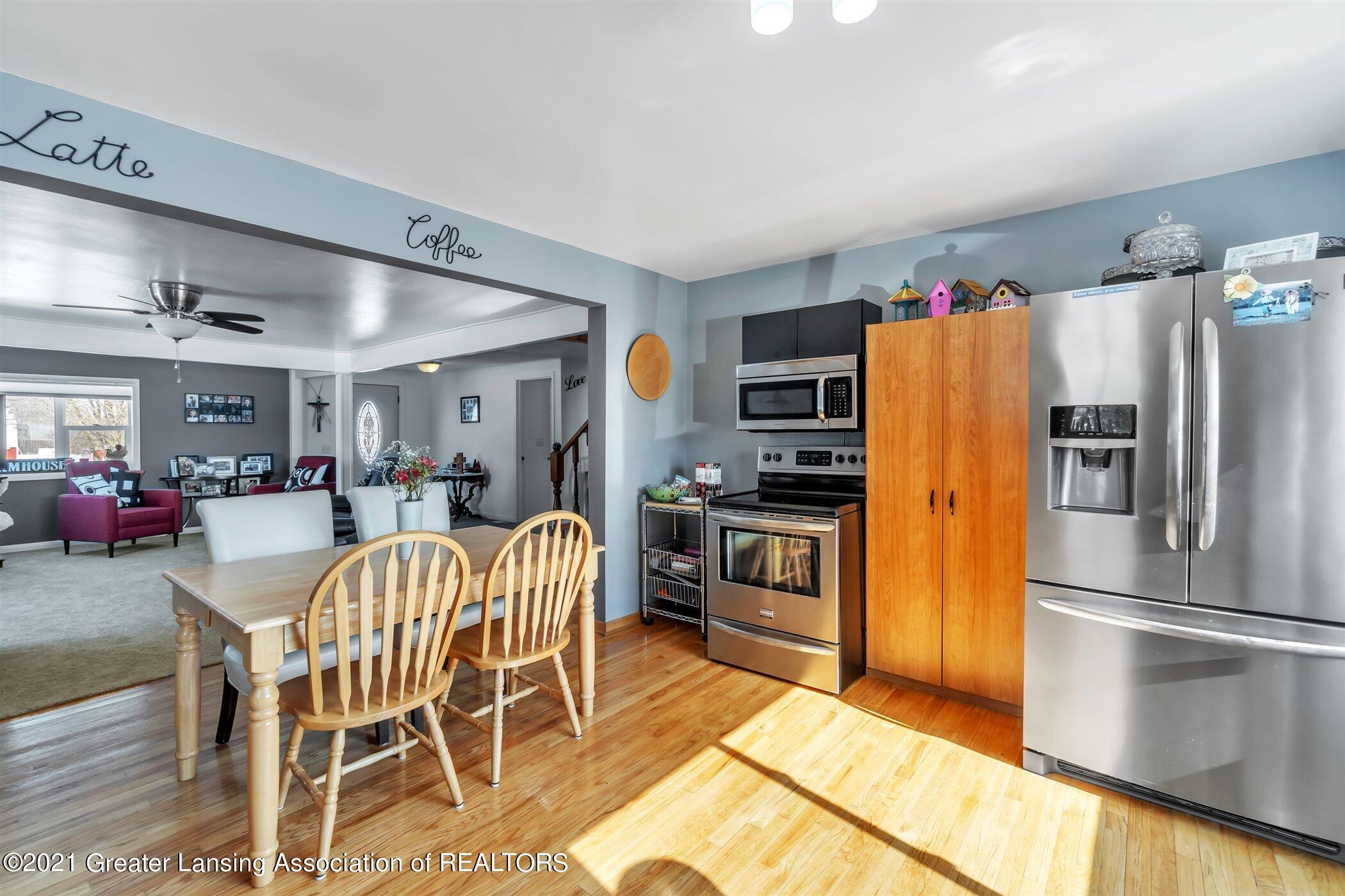 12261 West State Road Grand Ledge, MI 48837 - Photo 18 of 54 18-12261 W State Rd-windowstill-real-est