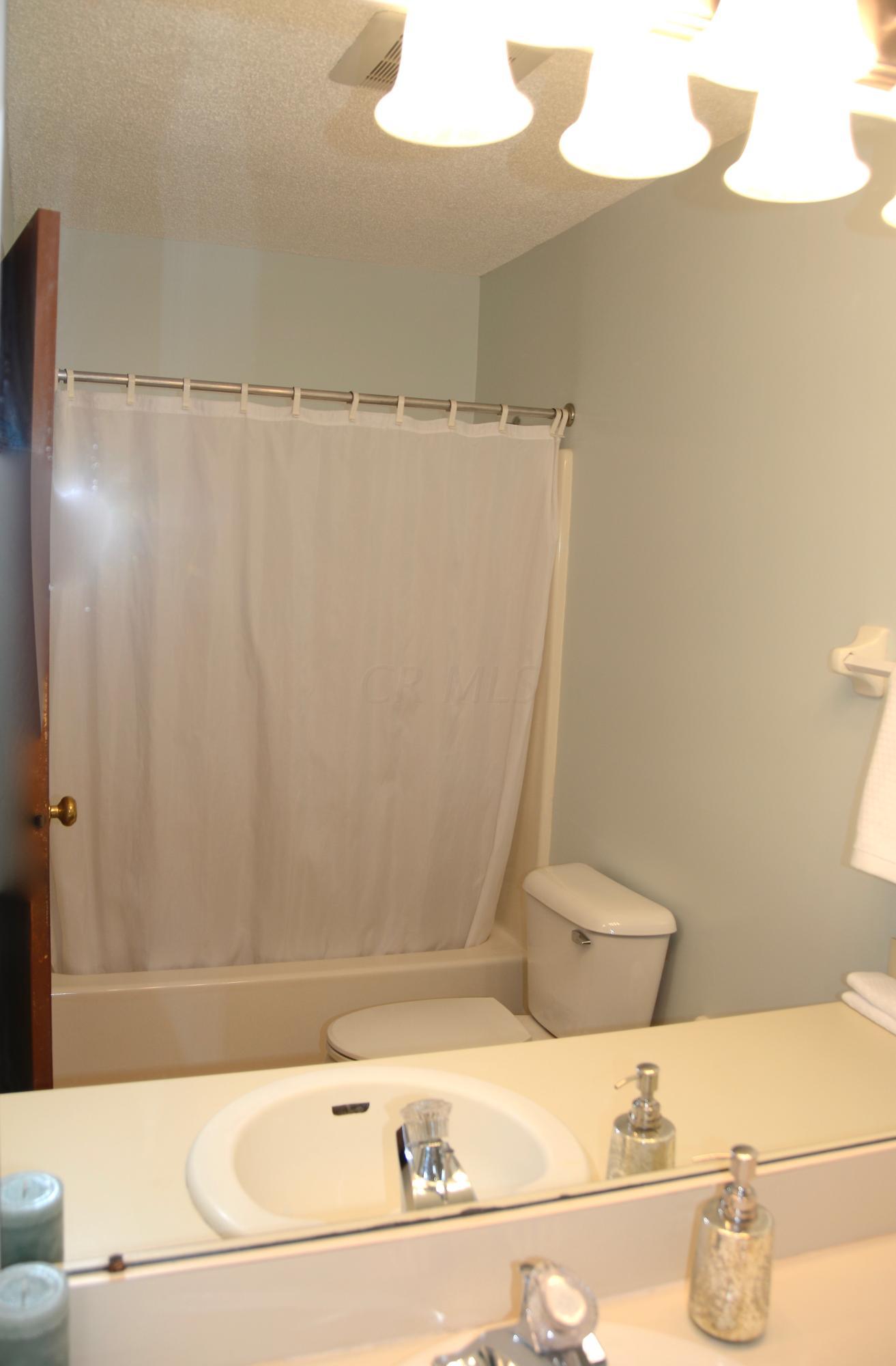 244 Edwards Road Johnstown, OH 43031 - Photo 16 of 27 Gallery Image 16
