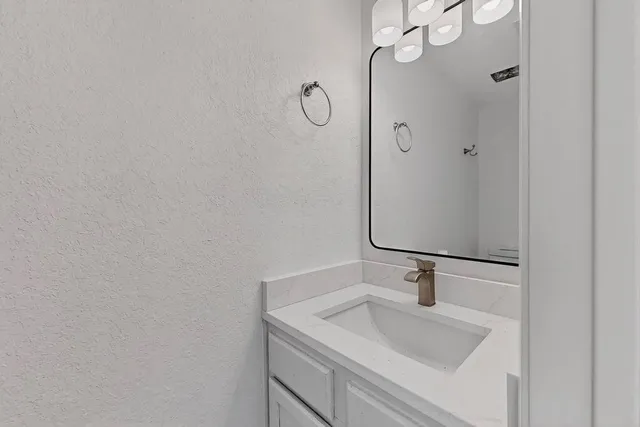 $235,000 | 2500 East Park Boulevard, Unit U3, Plano, TX 75074