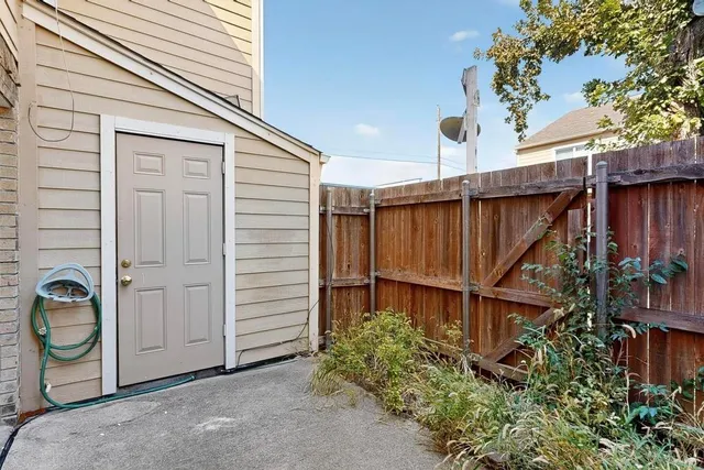 $235,000 | 2500 East Park Boulevard, Unit U3, Plano, TX 75074