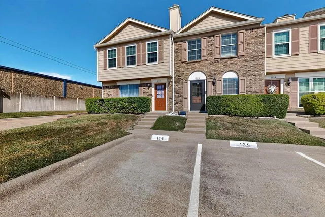 $235,000 | 2500 East Park Boulevard, Unit U3, Plano, TX 75074