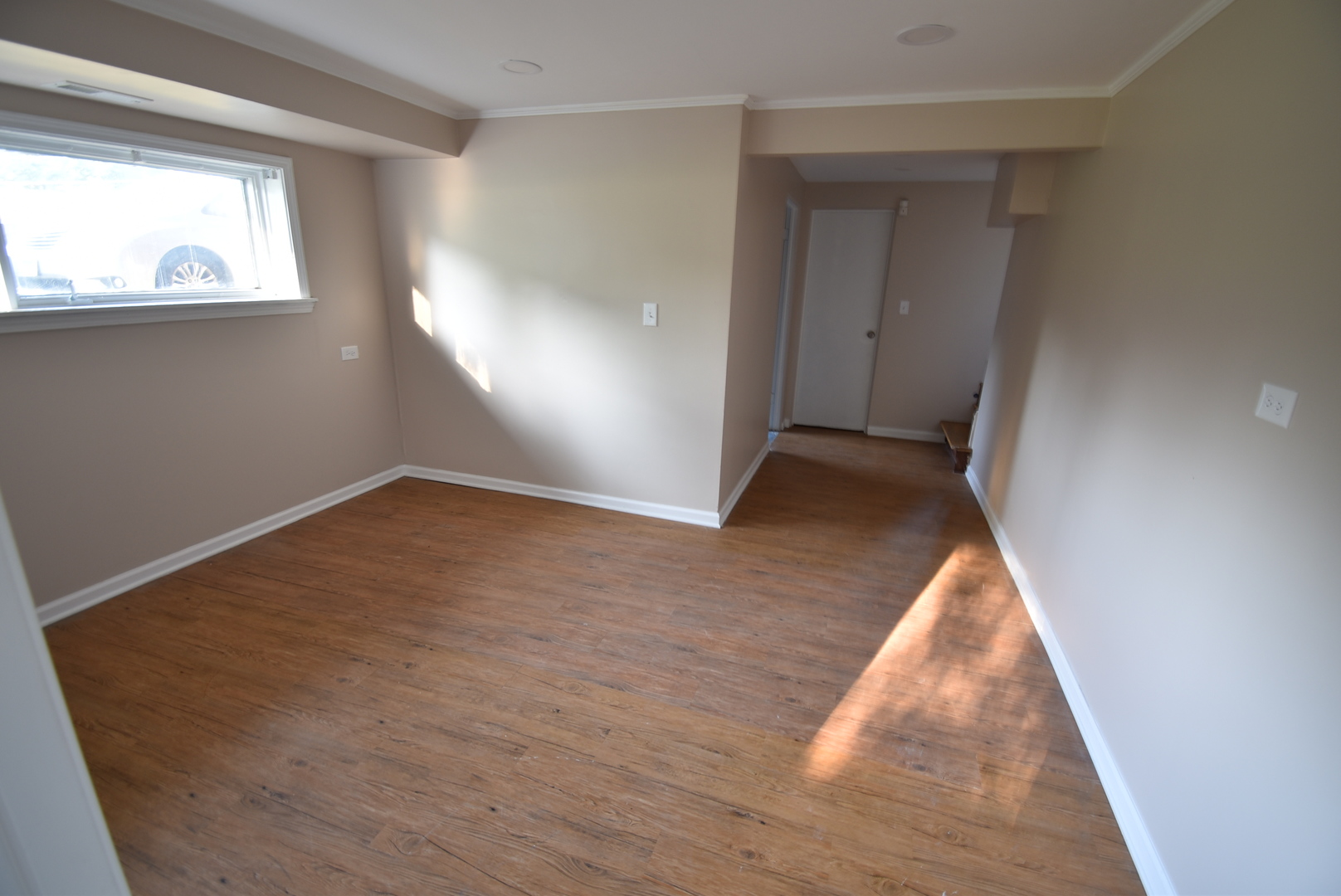 907 Elmhurst Road Mount Prospect, IL 60056 - Photo 5 of 12 Gallery Image 5