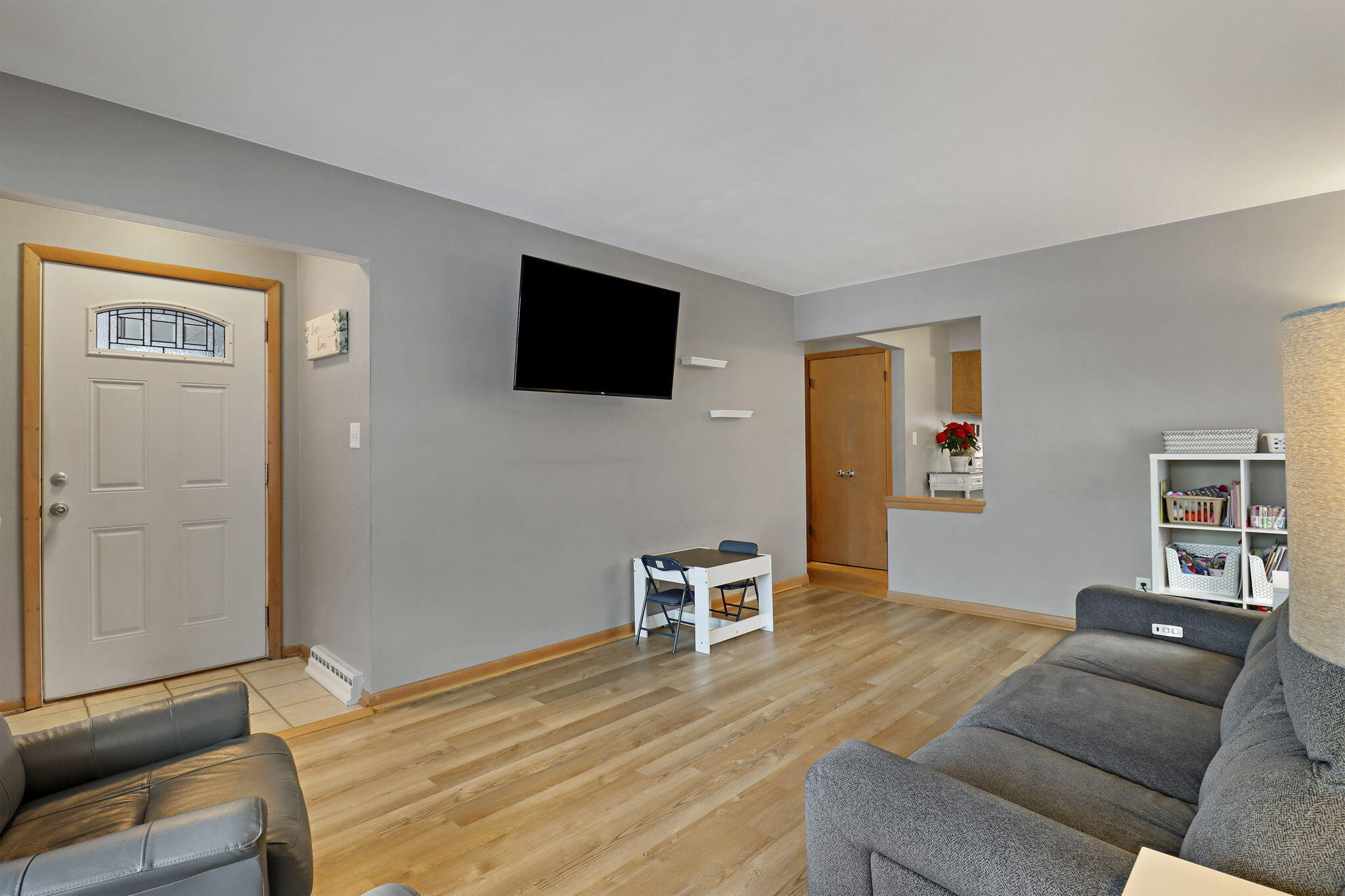 1925 80th Place Kenosha, WI 53143 - Photo 4 of 27 4-web-or-mls-1925 80th Pl, Kenosha, WI -