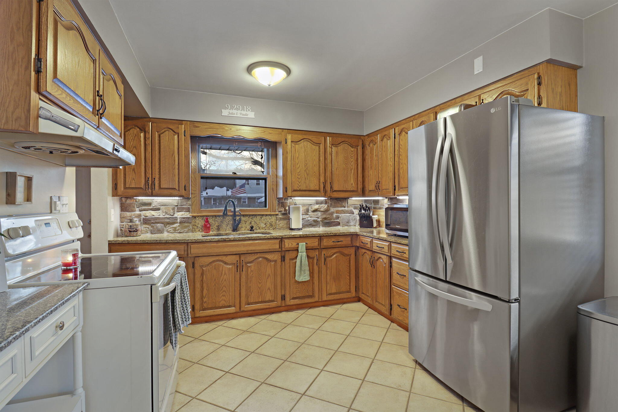 1925 80th Place Kenosha, WI 53143 - Photo 6 of 27 6-web-or-mls-1925 80th Pl, Kenosha, WI -