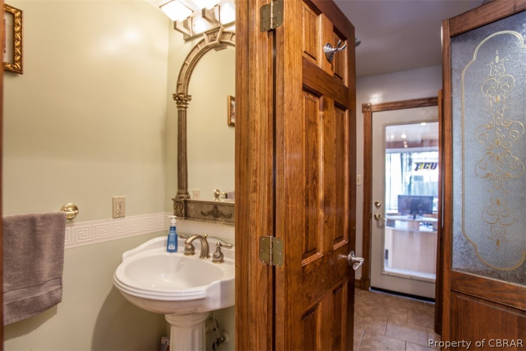 6646 Branch Road Hayes, VA 23072 - Photo 16 of 50 Gallery Image 16