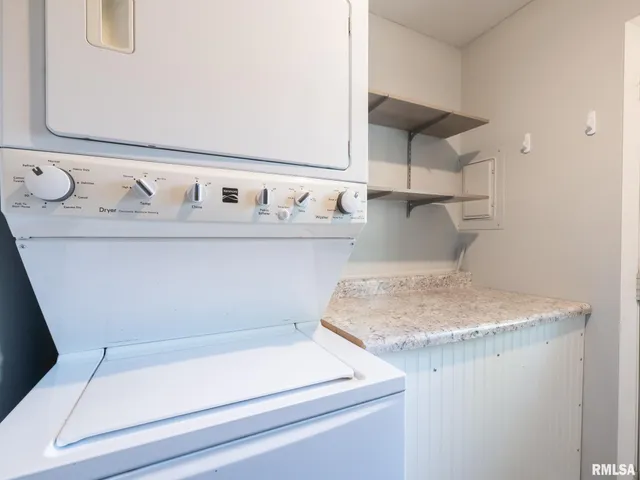 $119,900 | 3925 West Creighton Terrace, Peoria, IL 61615