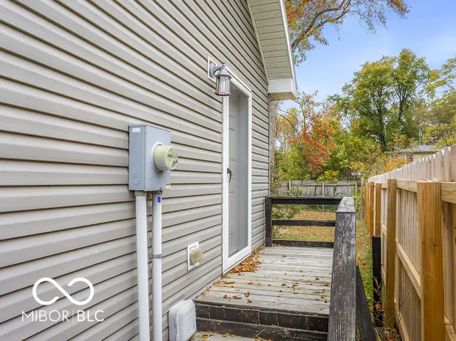 $295,000 | 1319 West Commerce Street, Brownstown, IN 47220