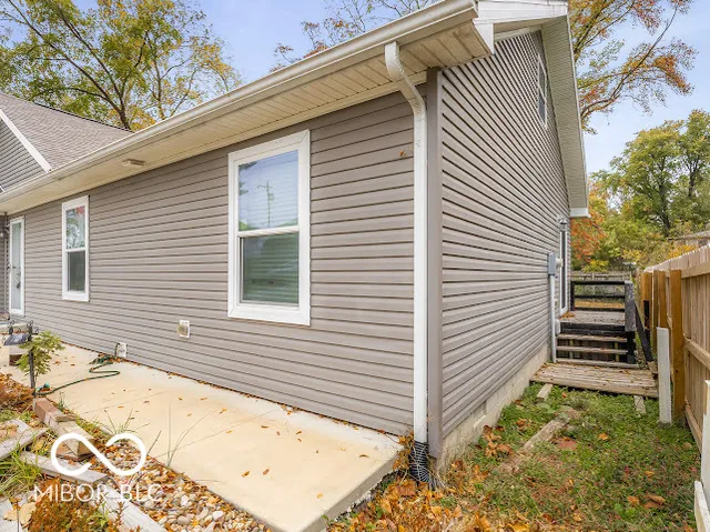 $295,000 | 1319 West Commerce Street, Brownstown, IN 47220