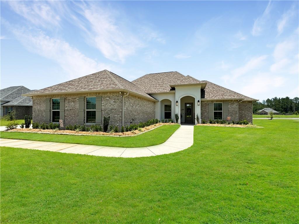 446 Saw Grass Loop Covington, LA 70433 - Photo 1 of 33 Gallery Image 1