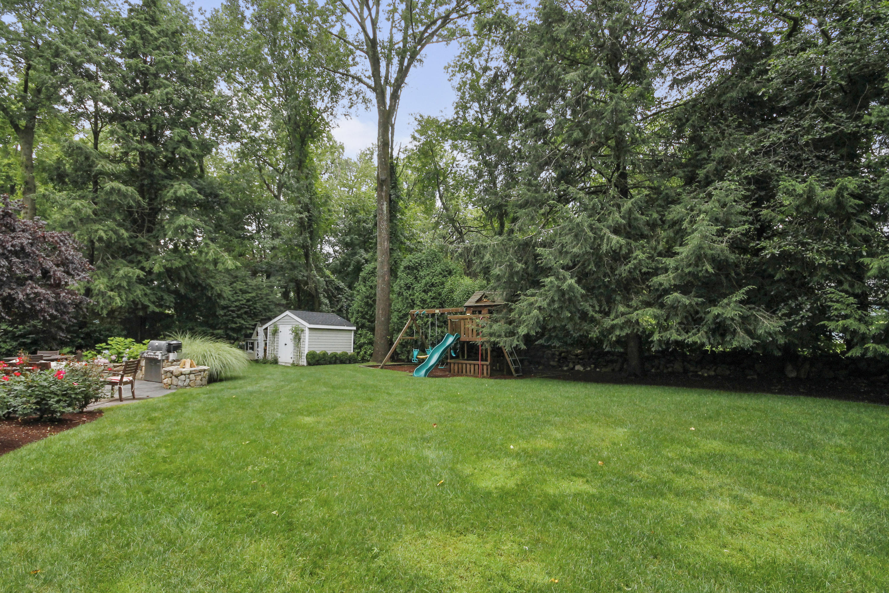 9 Revere Road Darien, CT 06820 - Photo 45 of 48 044-photo-exterior-7314899