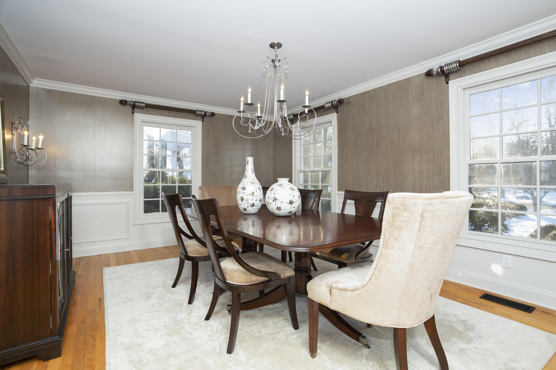 9 Revere Road Darien, CT 06820 - Photo 6 of 48 005-photo--7967390