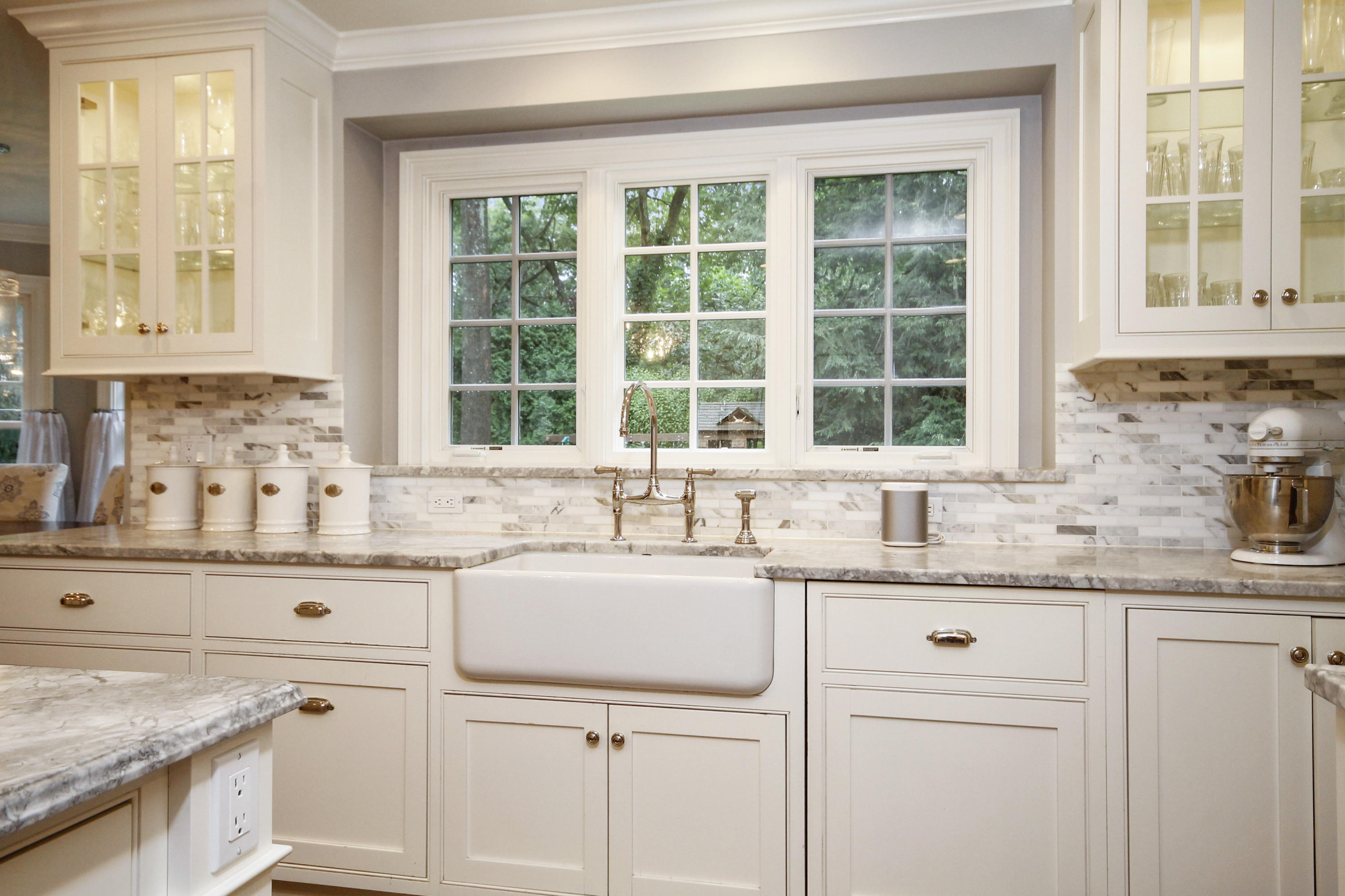 9 Revere Road Darien, CT 06820 - Photo 10 of 48 009-photo-kitchen-7314893