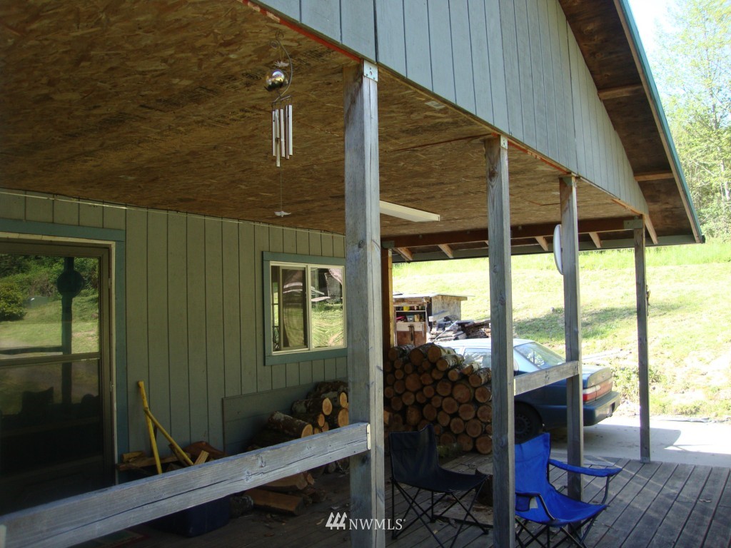 151 North Mahaffey Road Kelso, WA 98626 - Photo 2 of 15 Gallery Image 2